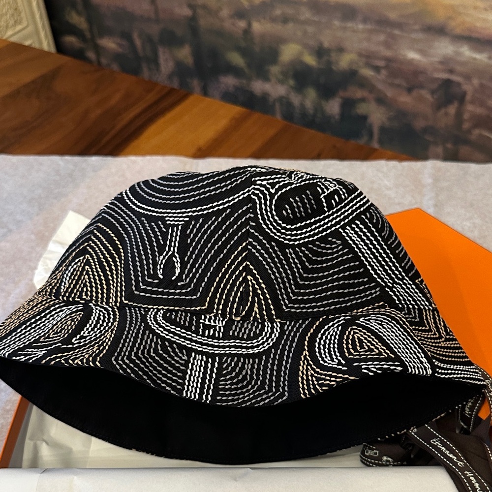 Authentic Hermes Patterned Bucket Hat - Picture 5 of 12